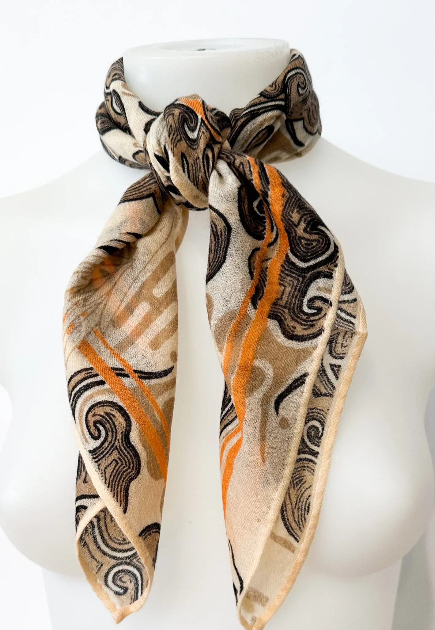 tuch_friendly_hunting_mid_0-4.webp Best Friendly Hunting Tuch Midicube